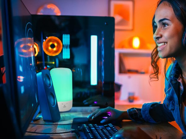 LÁMPARA DE MESA SMART PILL WI-FI LED 6W RGB - Imagen 4