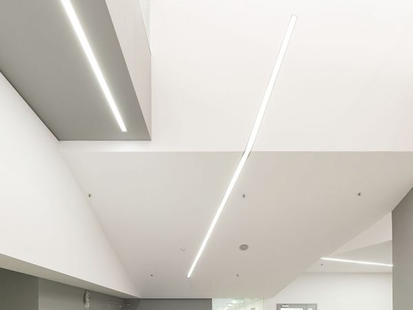 TASCHIBRA VERTEX PERFIL LED 25X17 EMPOTRAR 17X25X3000mm NEGRO MATE - Imagen 2