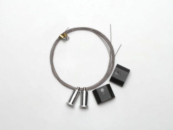 KIT PENDIENTE PARA PERFIL SPIRE 35X45 1 Y 2 METROS NEGRO MATE