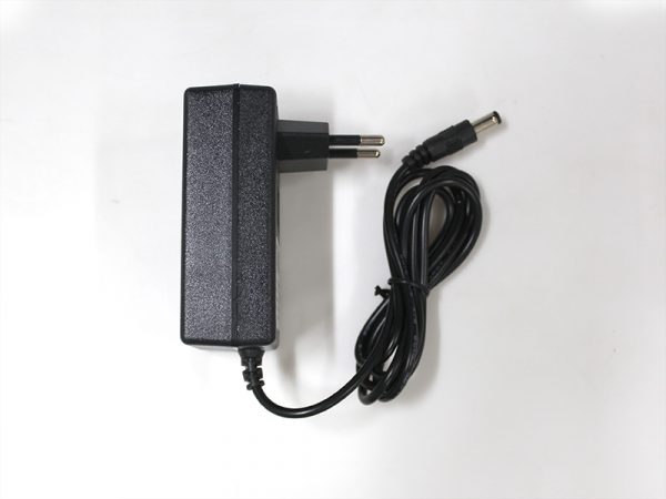 ADAPTADOR DE ALIMENTACIÓN CONMUTADA 12W AUTOVOLT 12VDC 1A - Imagen 3