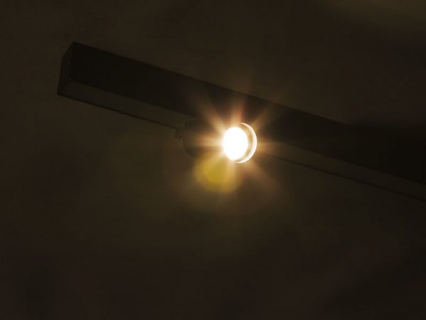 SPIRE LUZ LED LINEAL 20W 3000K SOBREPOSICIÓN + 1 SPOT MR 11 SIN LÁMPARA NEGRO MATE - Imagen 8